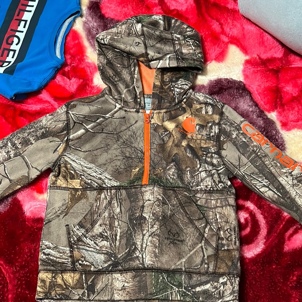 Carhartt hoodie 4t